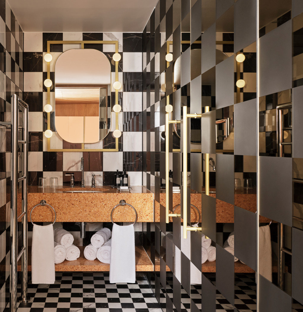 W Budapest - Cozy Studio Suite Bathroom