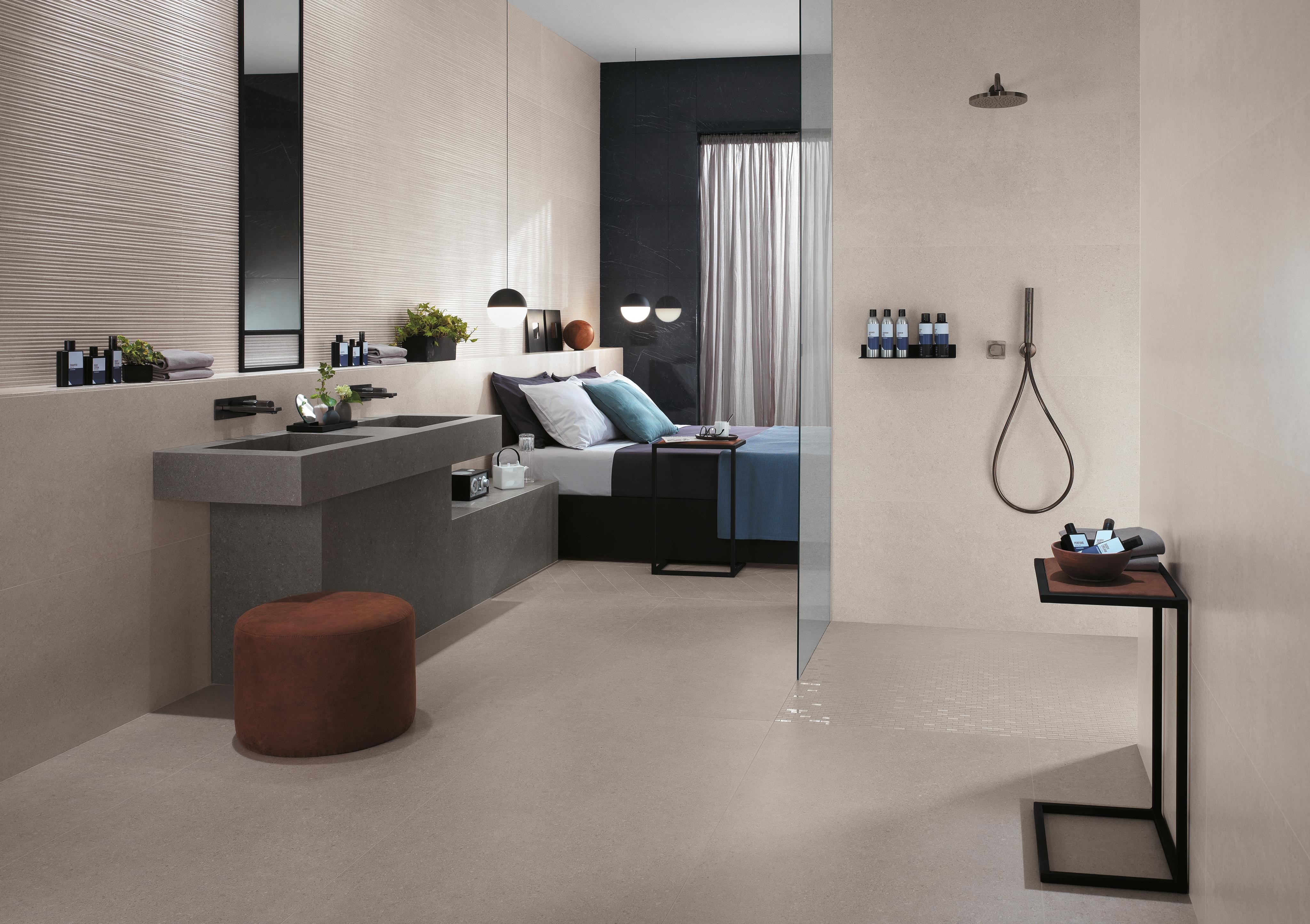 Bedroom & Bathroom