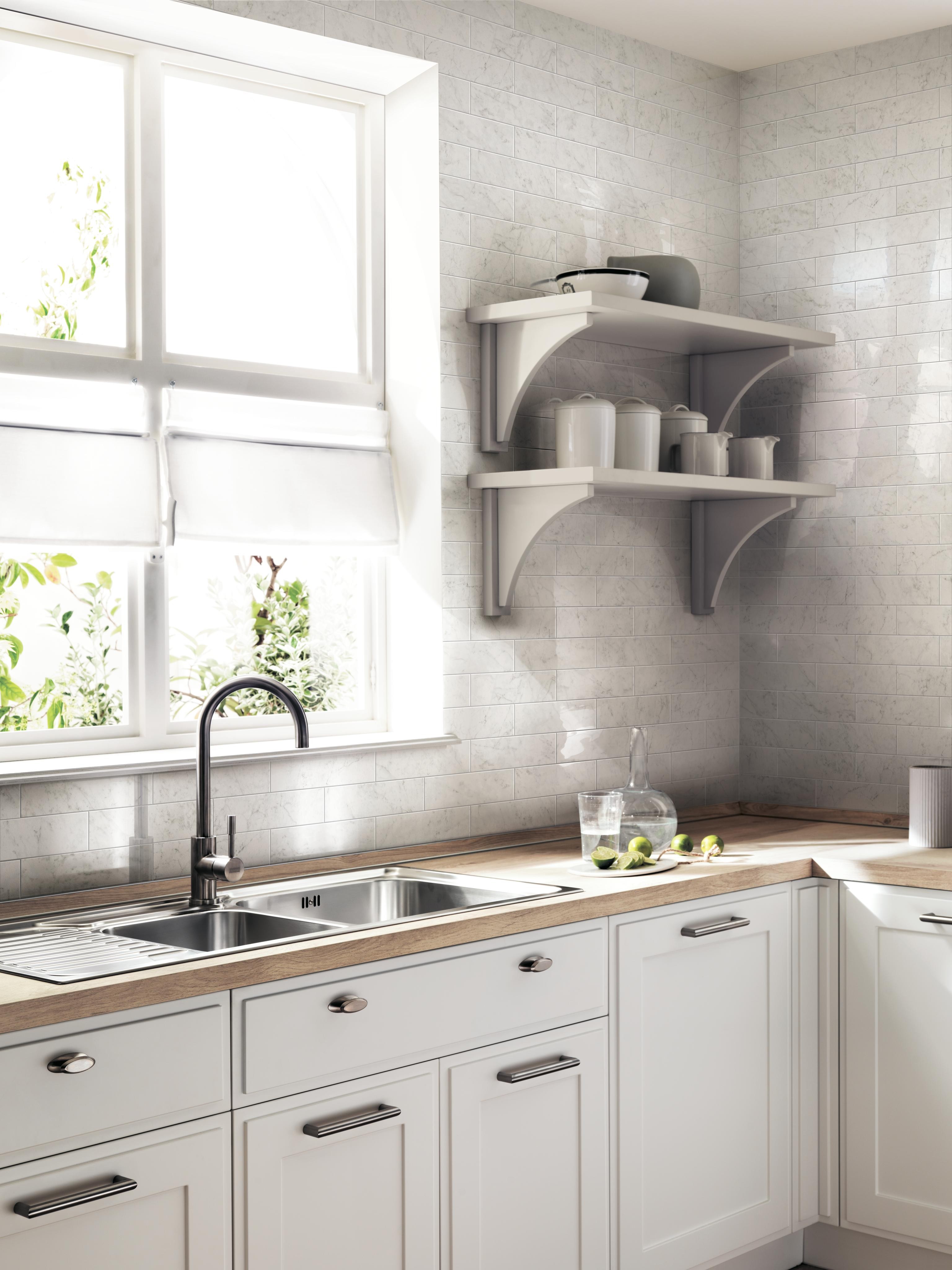 Brick Carrara