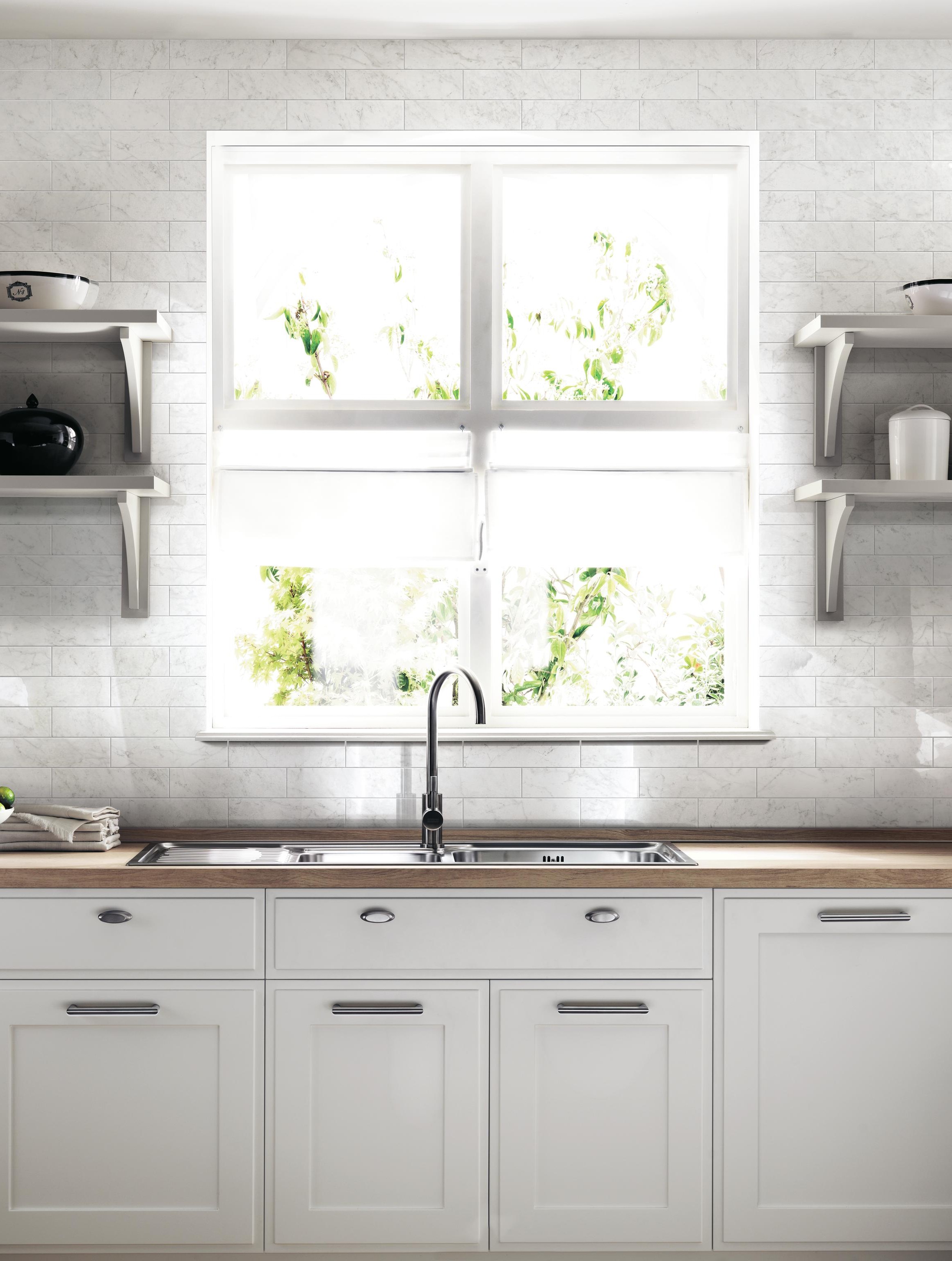 Brick Carrara