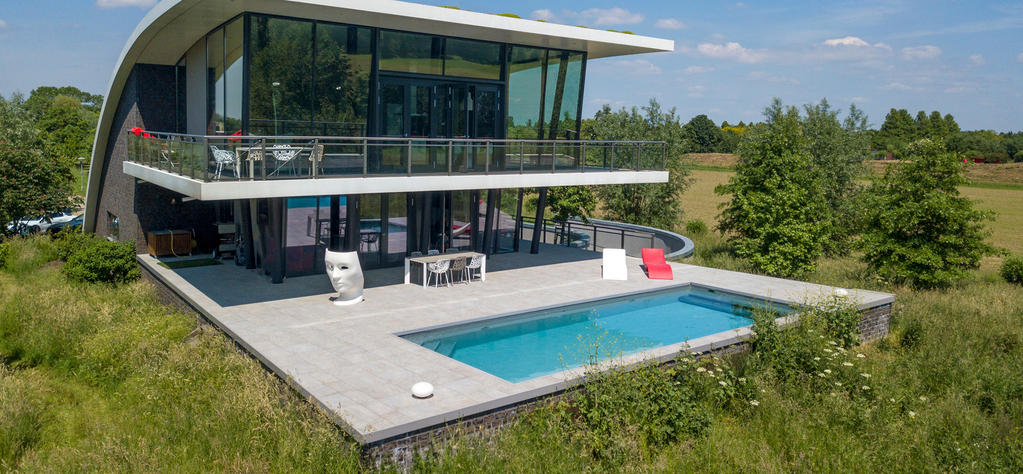 Atlas Concorde_Private Pool TerraceHoland_003