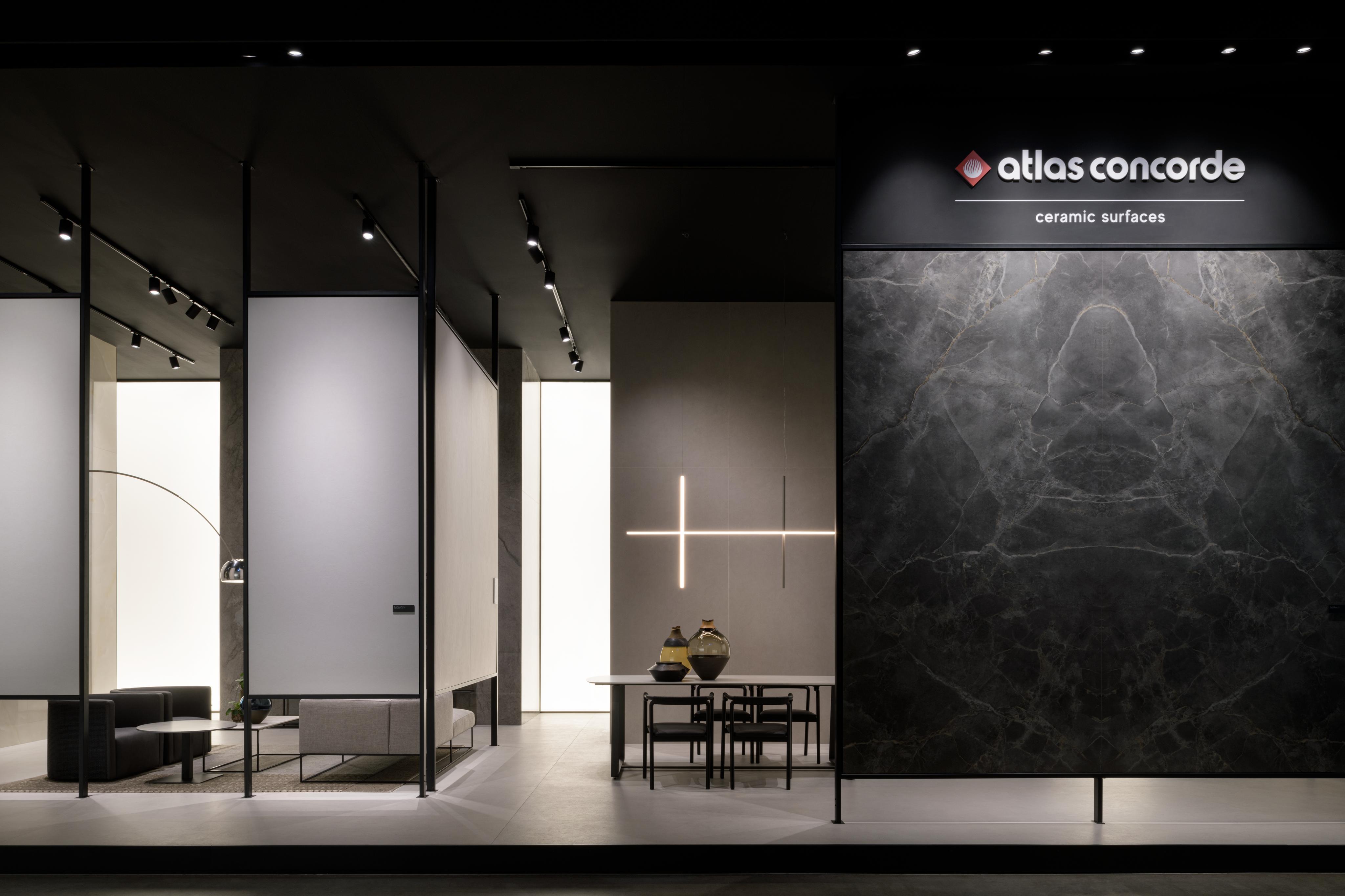 02_atlas_stand_042024