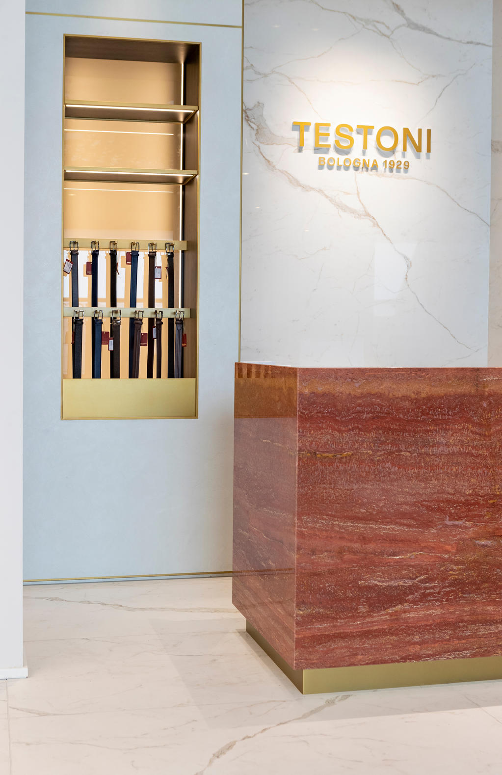 Atlas Concorde_Testoni Boutique_034