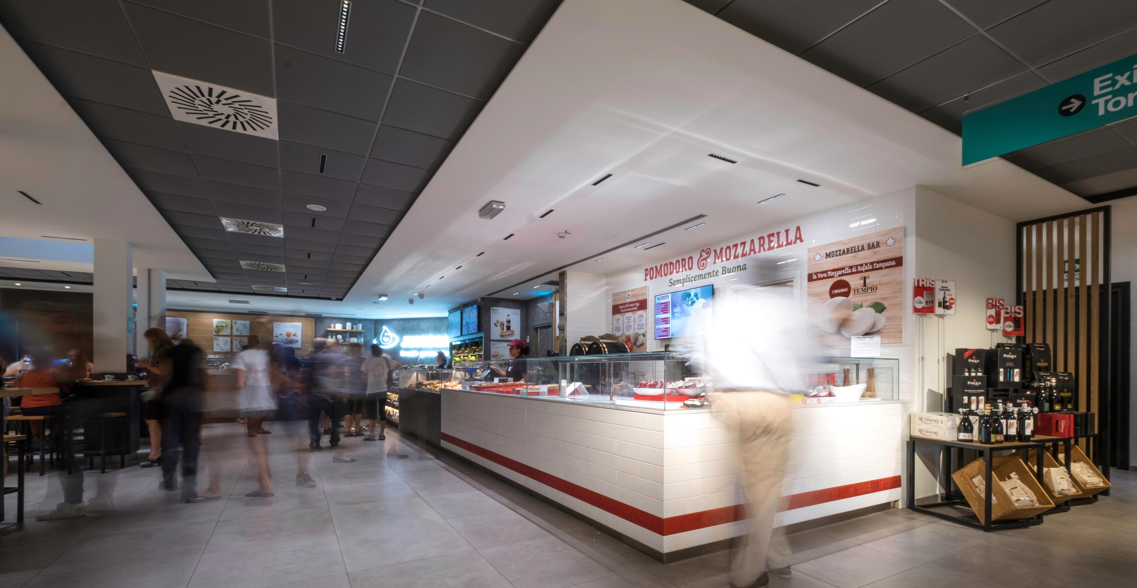 AtlasConcorde_Autogrill Novara_Italia_045