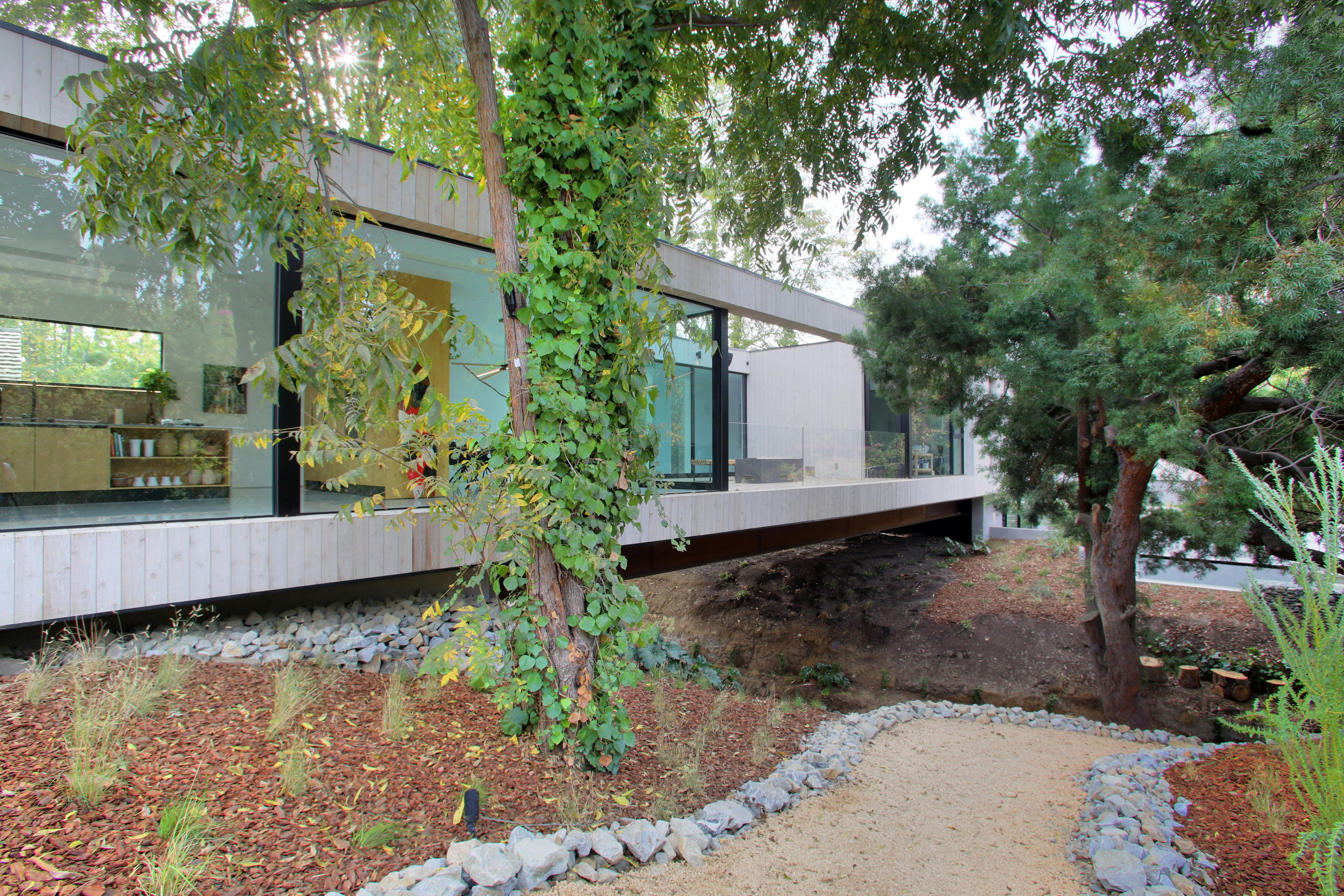 Atlas Concorde_Bridge House LA_USA_017