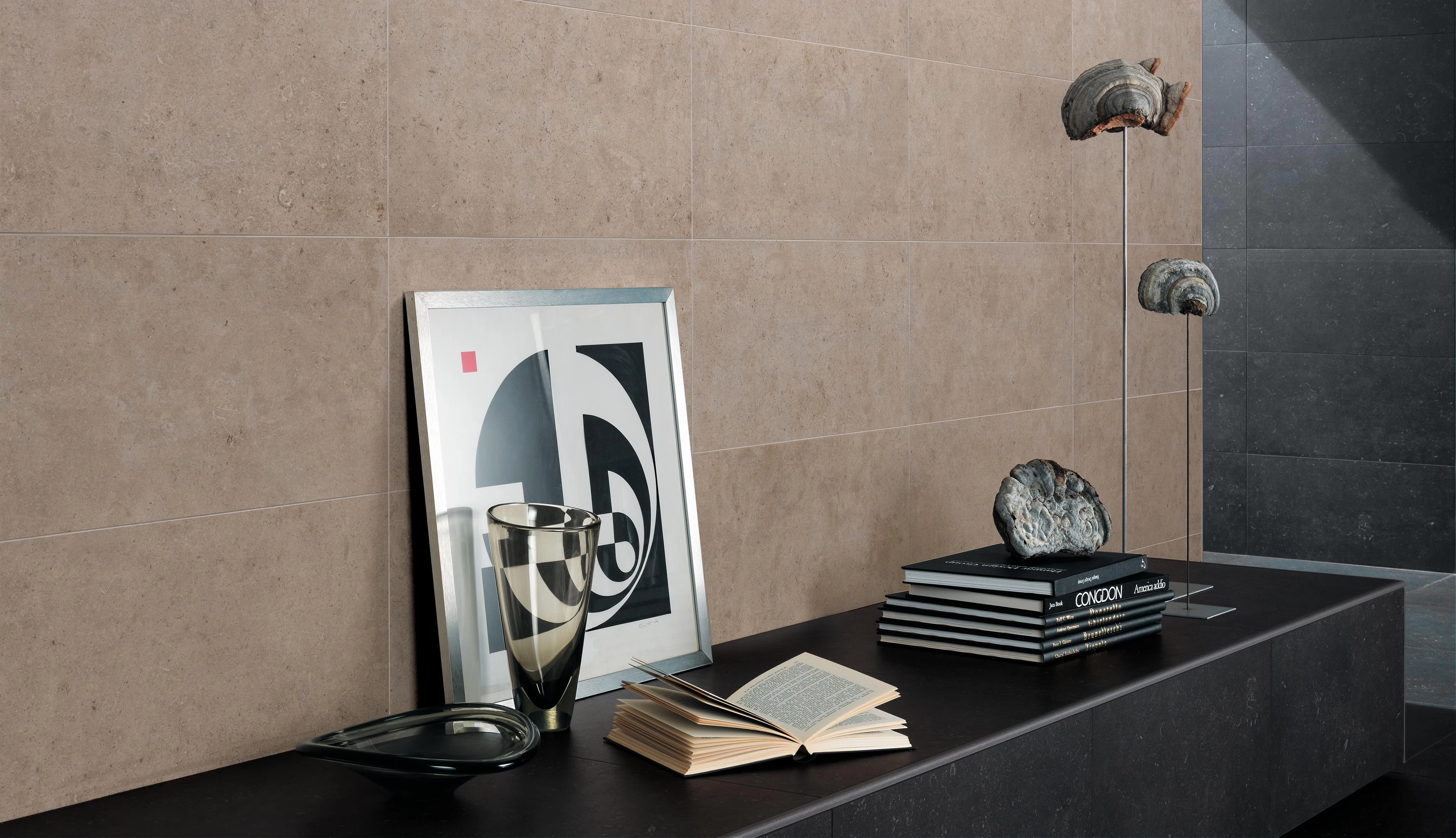 Seastone Greige, Seastone Black