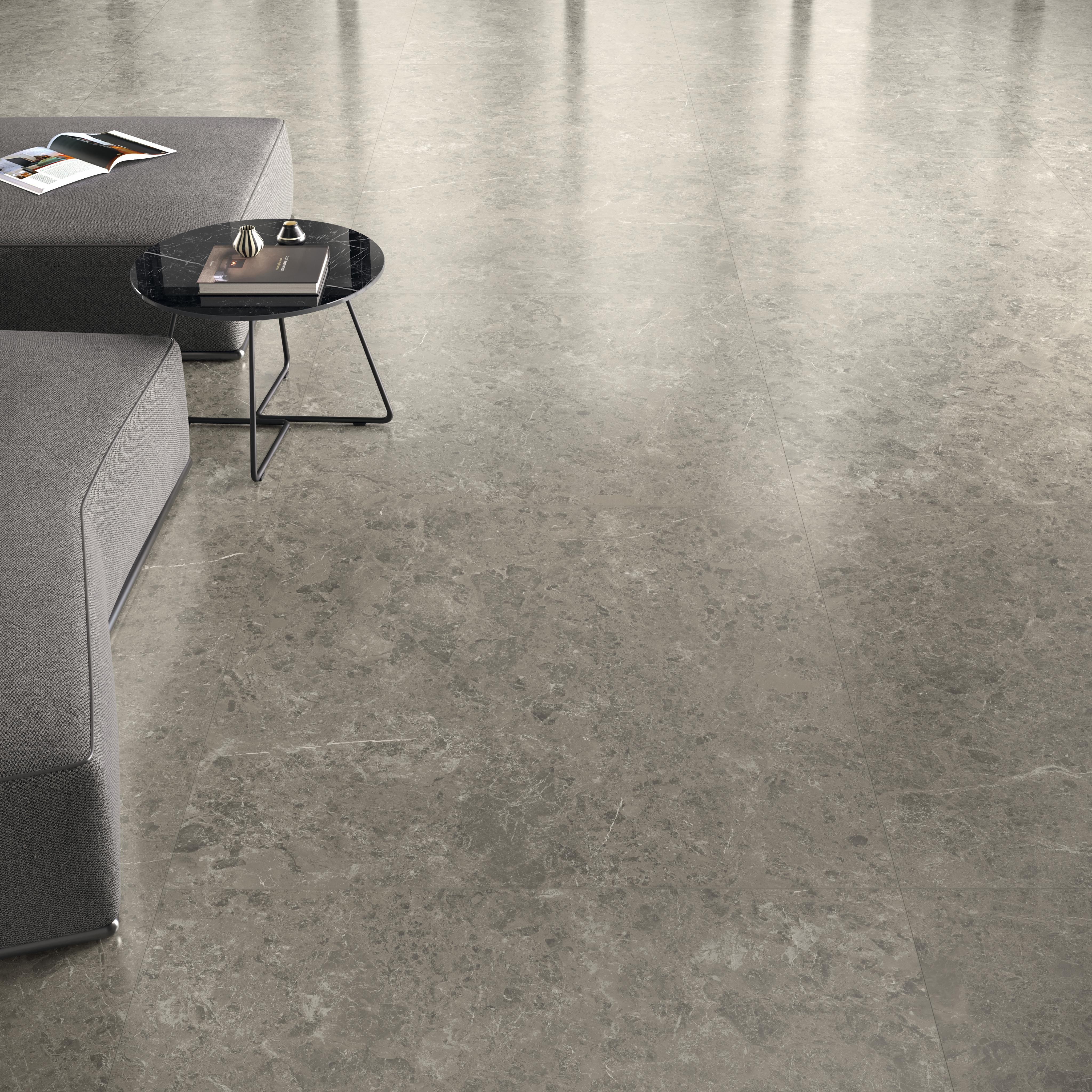 Piastrelle grande formato Soggiorno Effetto marmo Grigio