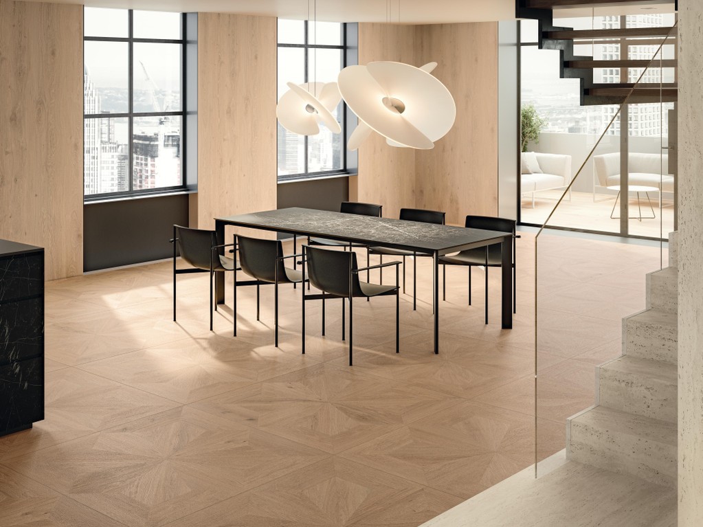 AtlasConcorde_Log_003_04_ClassicFrameIconOakDecor