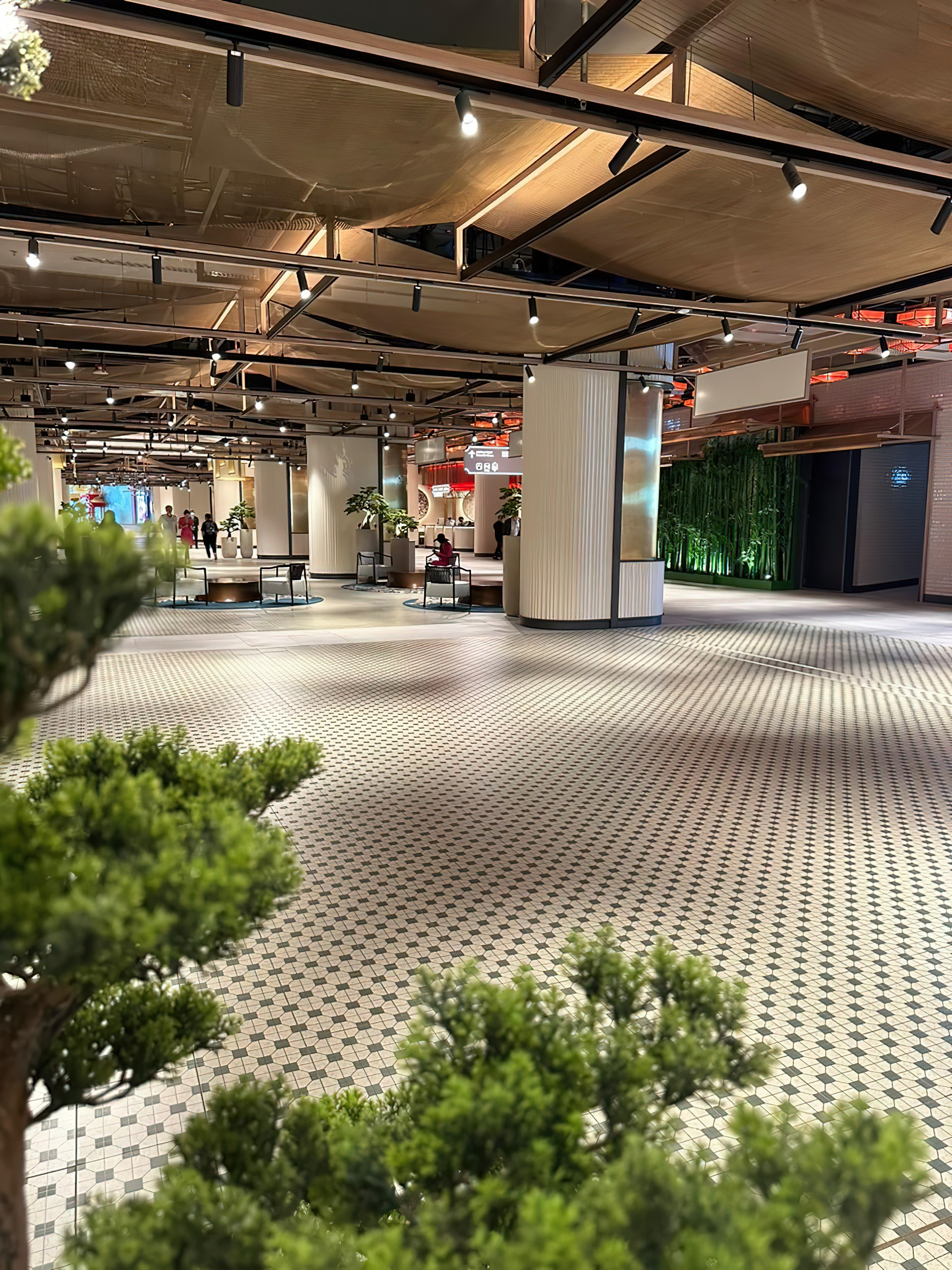 Dubai Mall Chinatown (1)