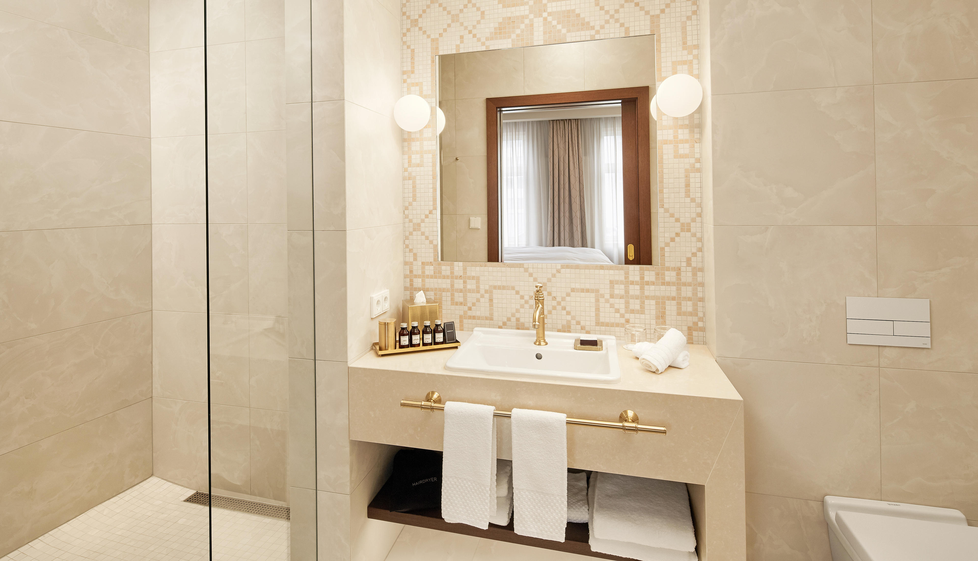 AtlasConcorde_Reykjavík Konsúlat Hotel_ islanda_06