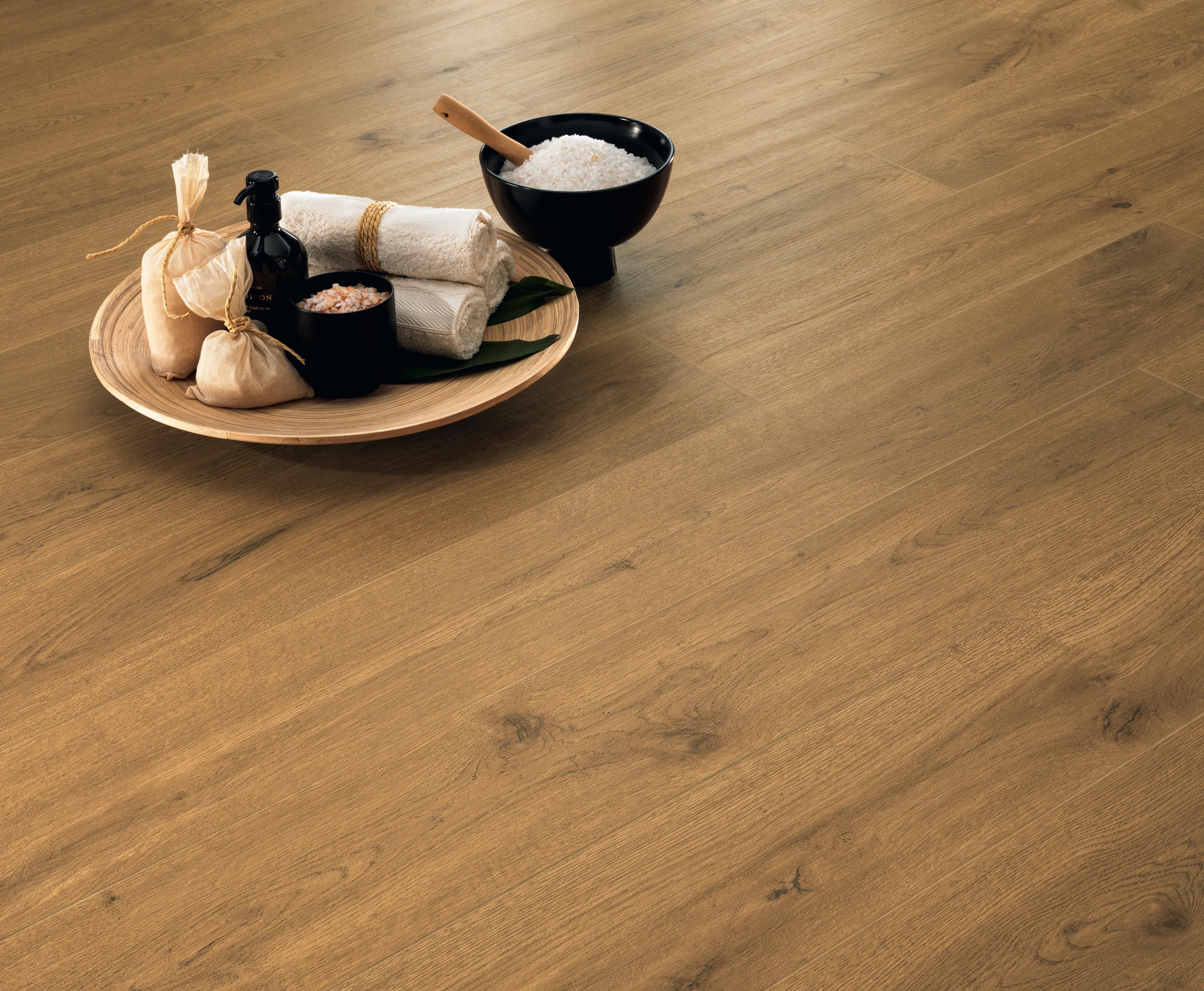 Pavimento in Gres Porcellanato SPA Effetto legno Marrone