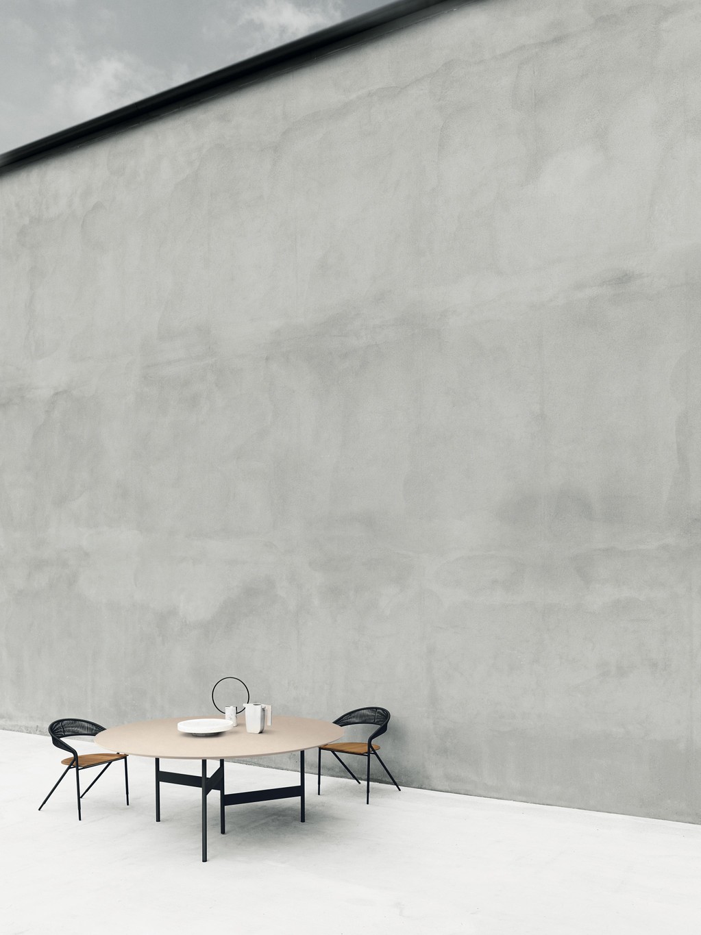 Living Divani_Tavolo Notes piano cemento