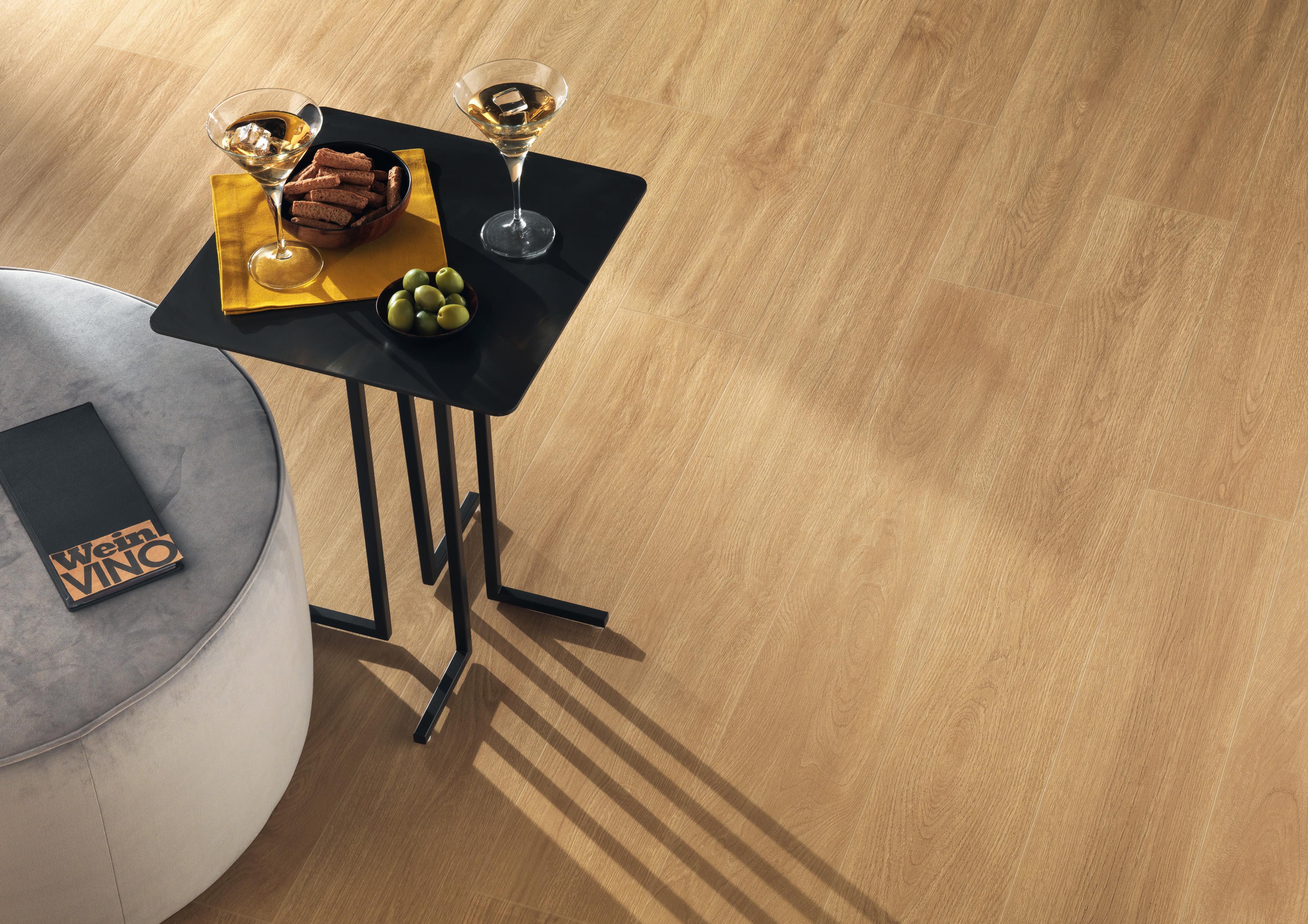 AtlasConcorde_Entice_004a_00_PaleOak-Elegant_ST