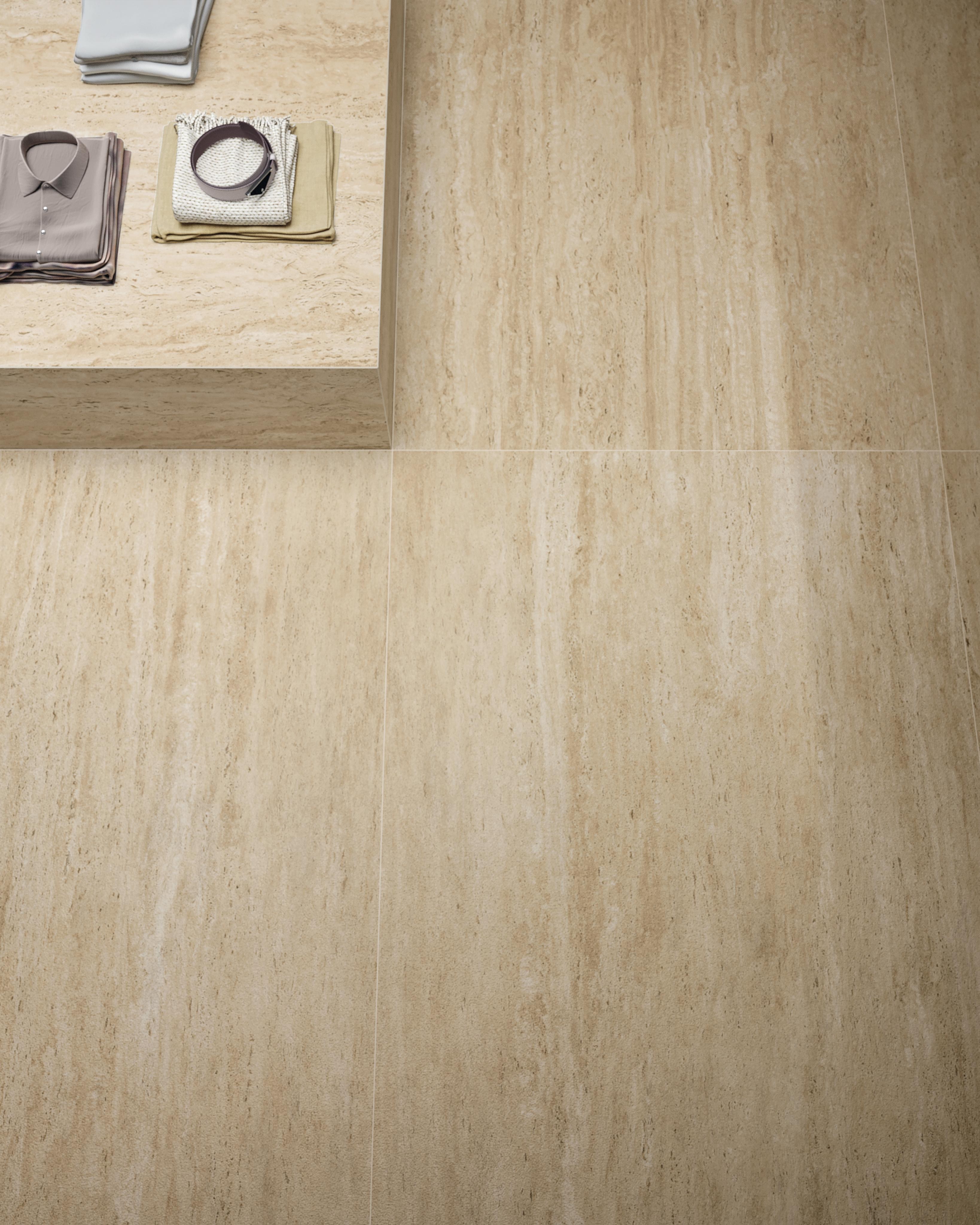 Piastrelle grande formato Showroom Effetto travertino Beige