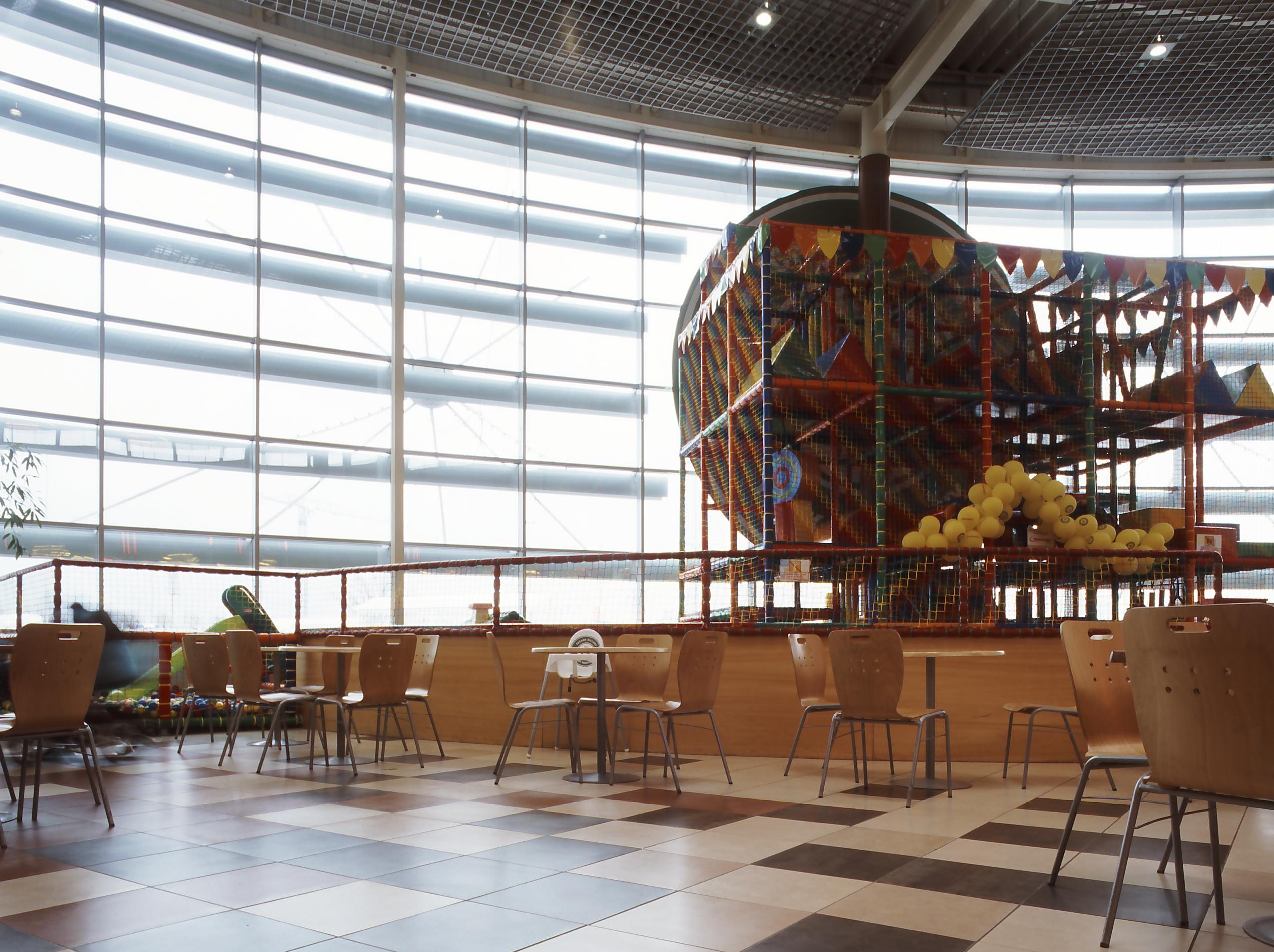 AtlasConcorde_Auchan_Polonia_015