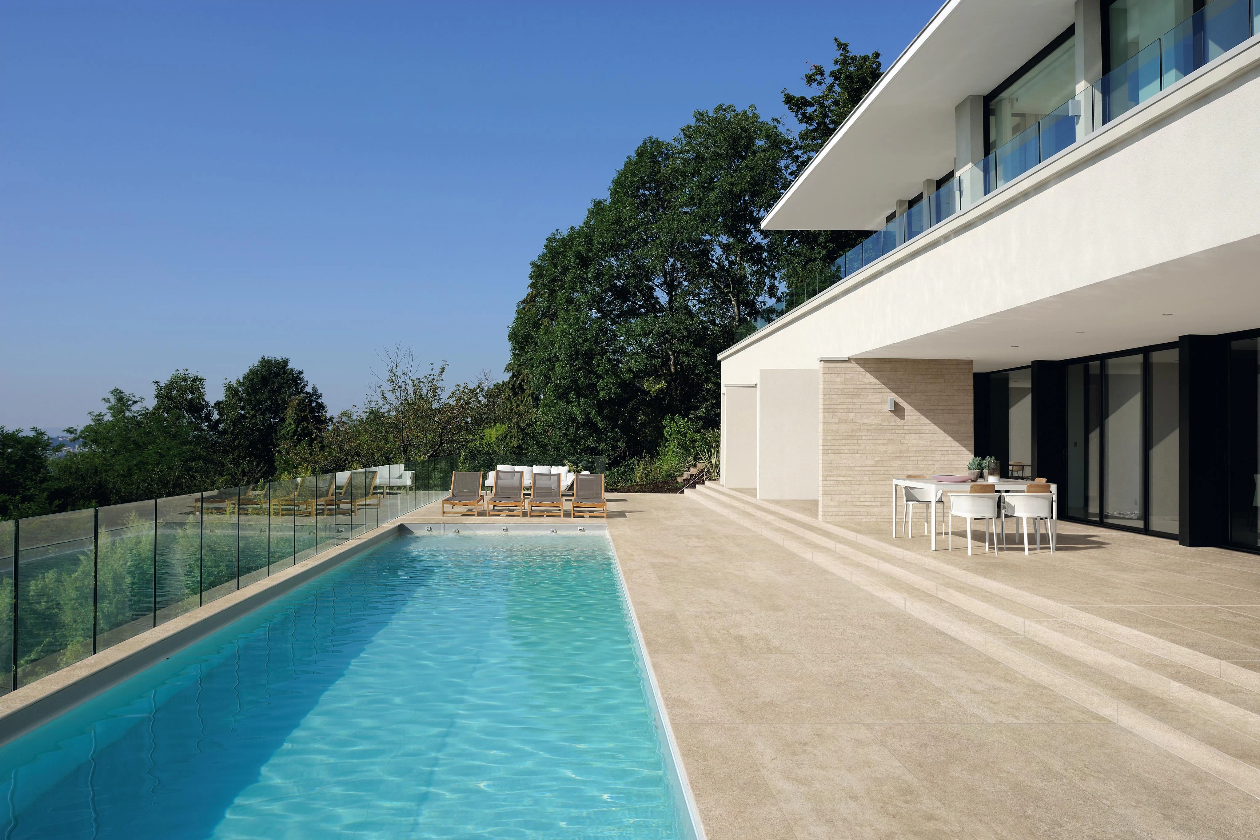 Villa esclusiva in gres effetto pietra