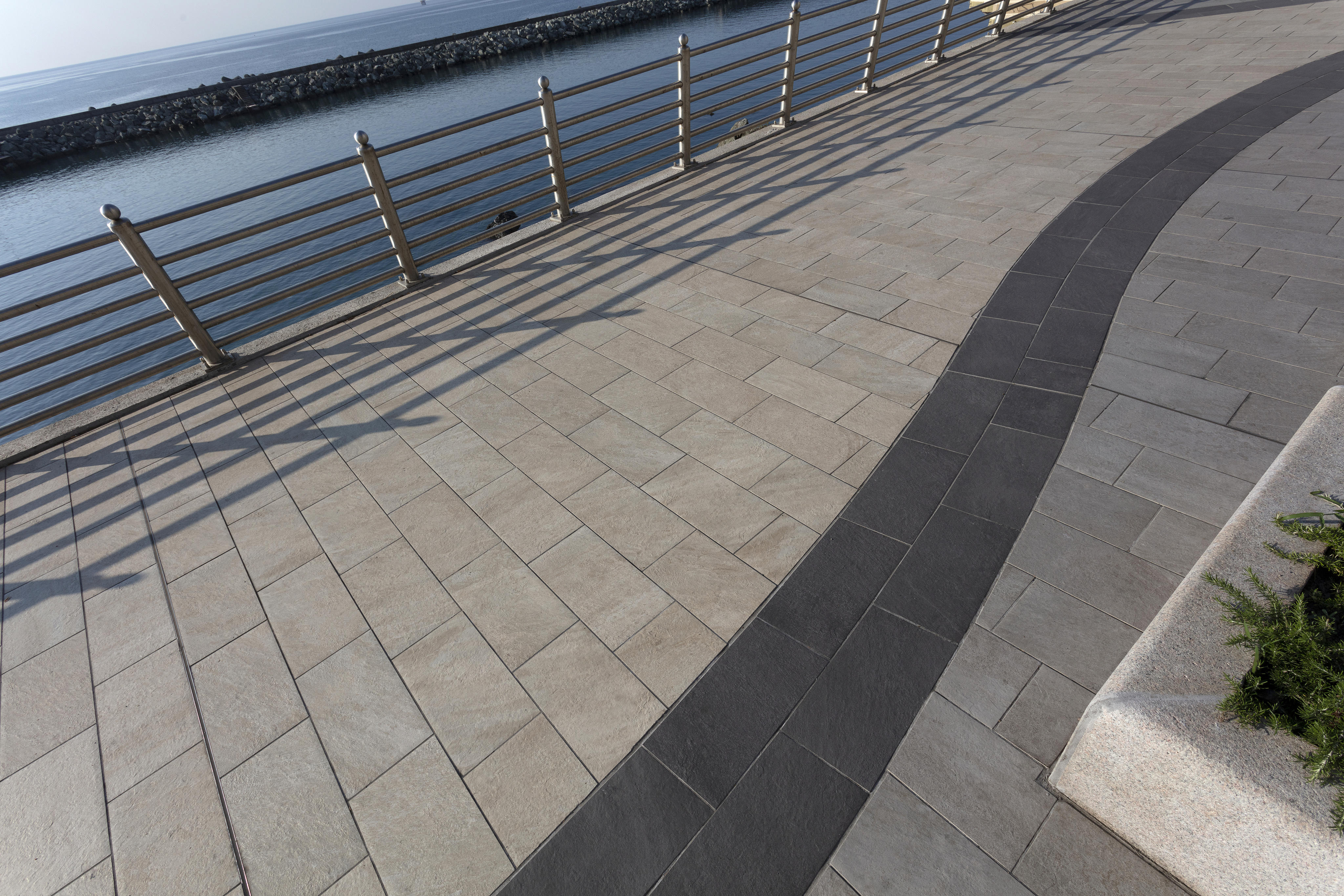 Atlas Concorde_Promenade_Italy_018