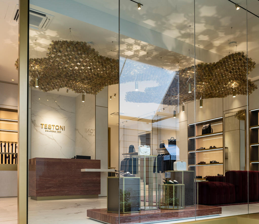 Atlas Concorde_Testoni Boutique_009